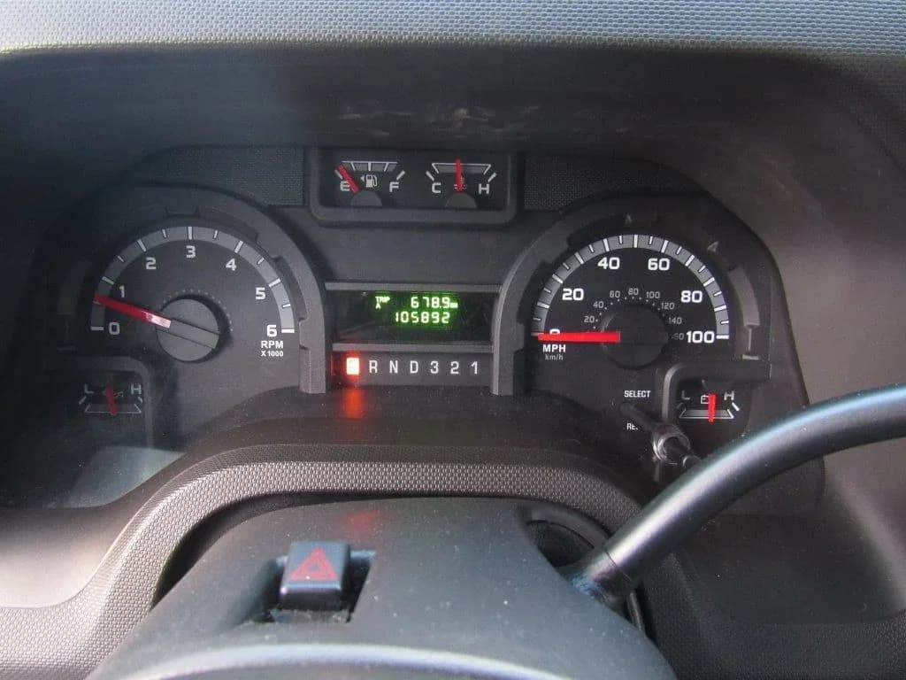 2015 Ford E450 Goshen Impulse - Image 7