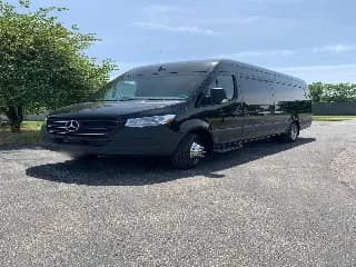 2025 Mercedes-Benz Sprinter TWR bus