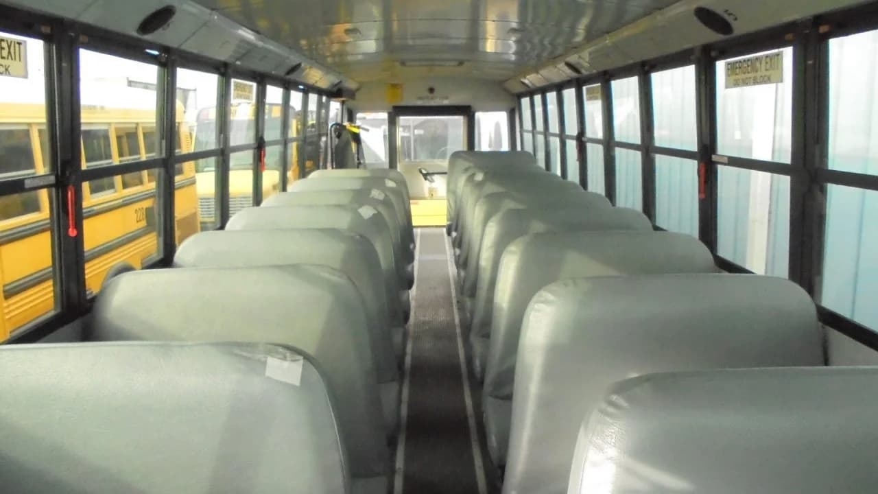 2010 Freightliner Thomas School Bus  - Image 5