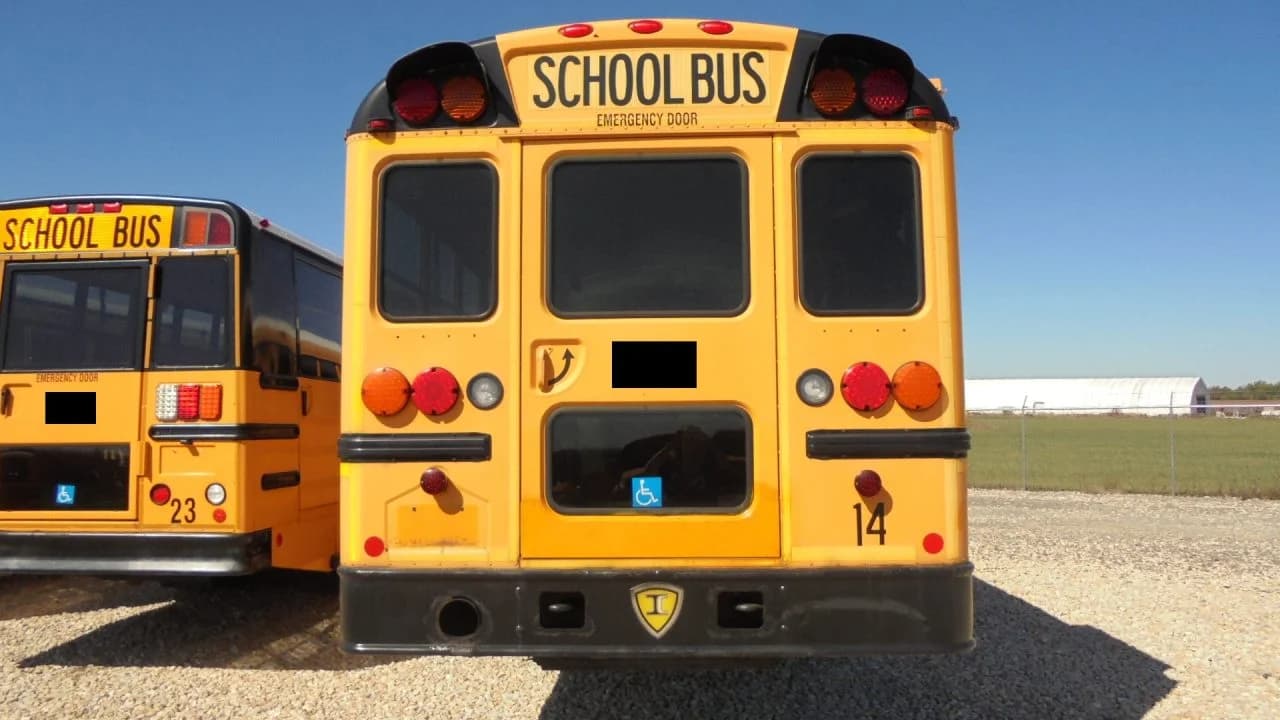 2011 International ADA School Bus - Image 3