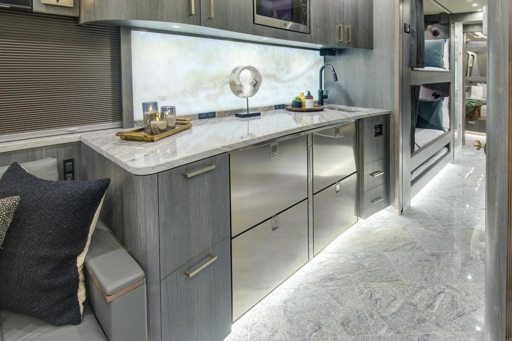 2025 Prevost Florida Coach X3 Motorhome - Image 9
