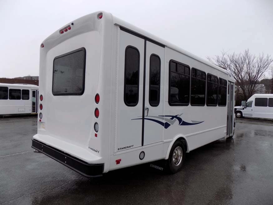 2025 Ford E450 Starcraft Allstar Van - Image 2