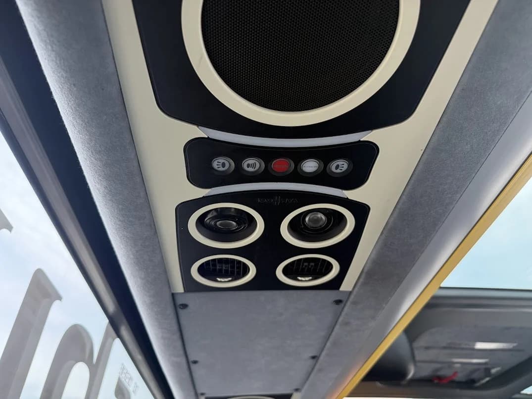 2017 Van Hool TD925 Double Decker - Image 9