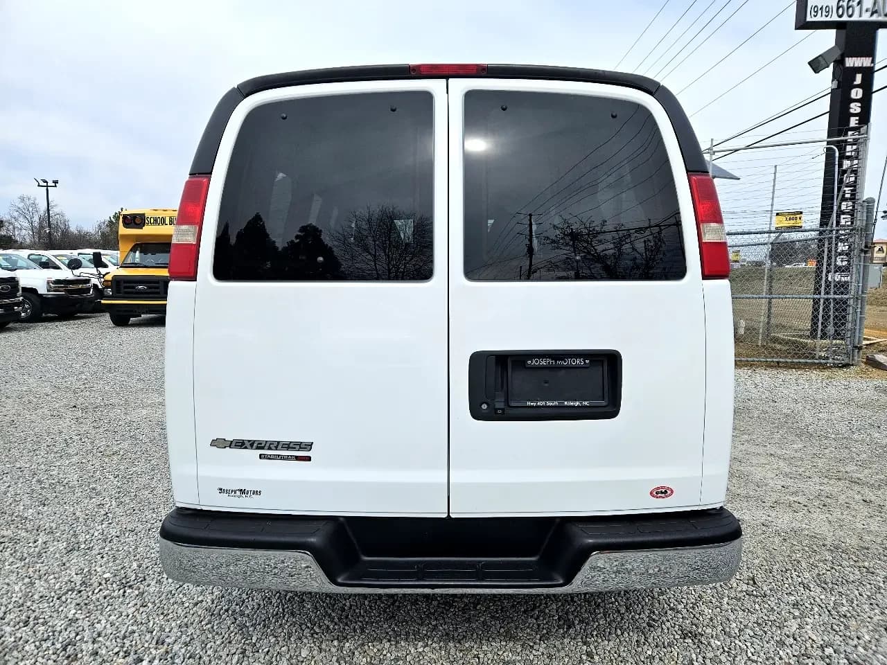 2014 Chevrolet Express LT 1500 Passenger Van - Image 11