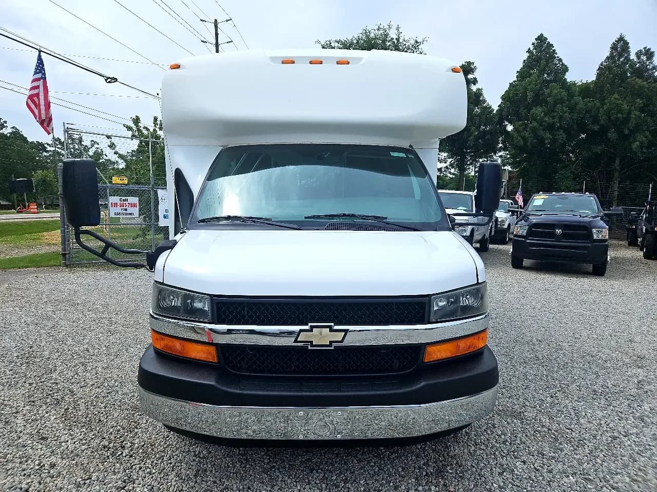 2015 Chevrolet Express Cutaway StarTrans ADA - Image 5