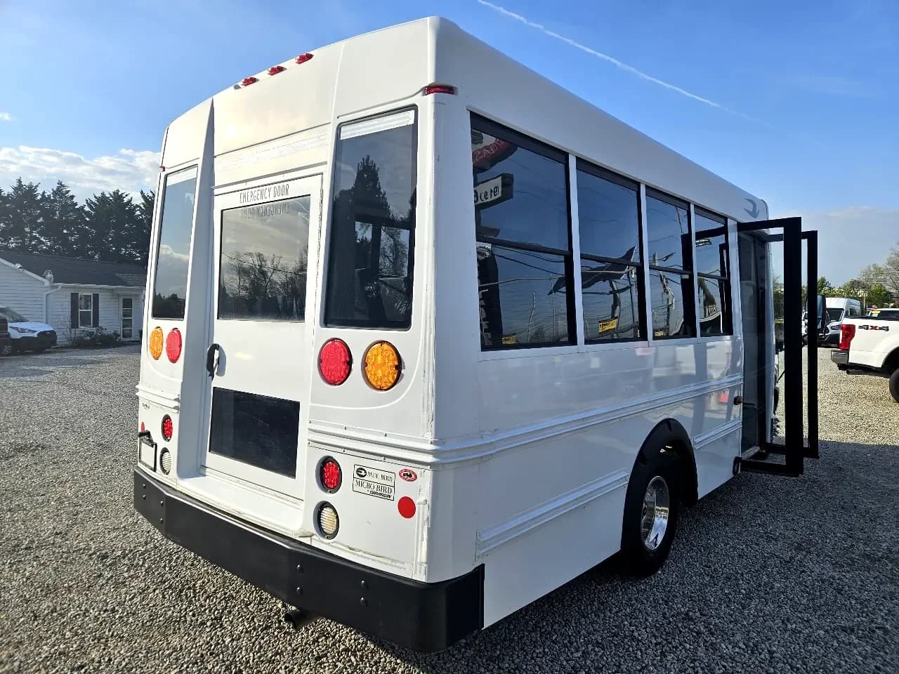 2016 Ford E350 Shuttle Bus - Image 3