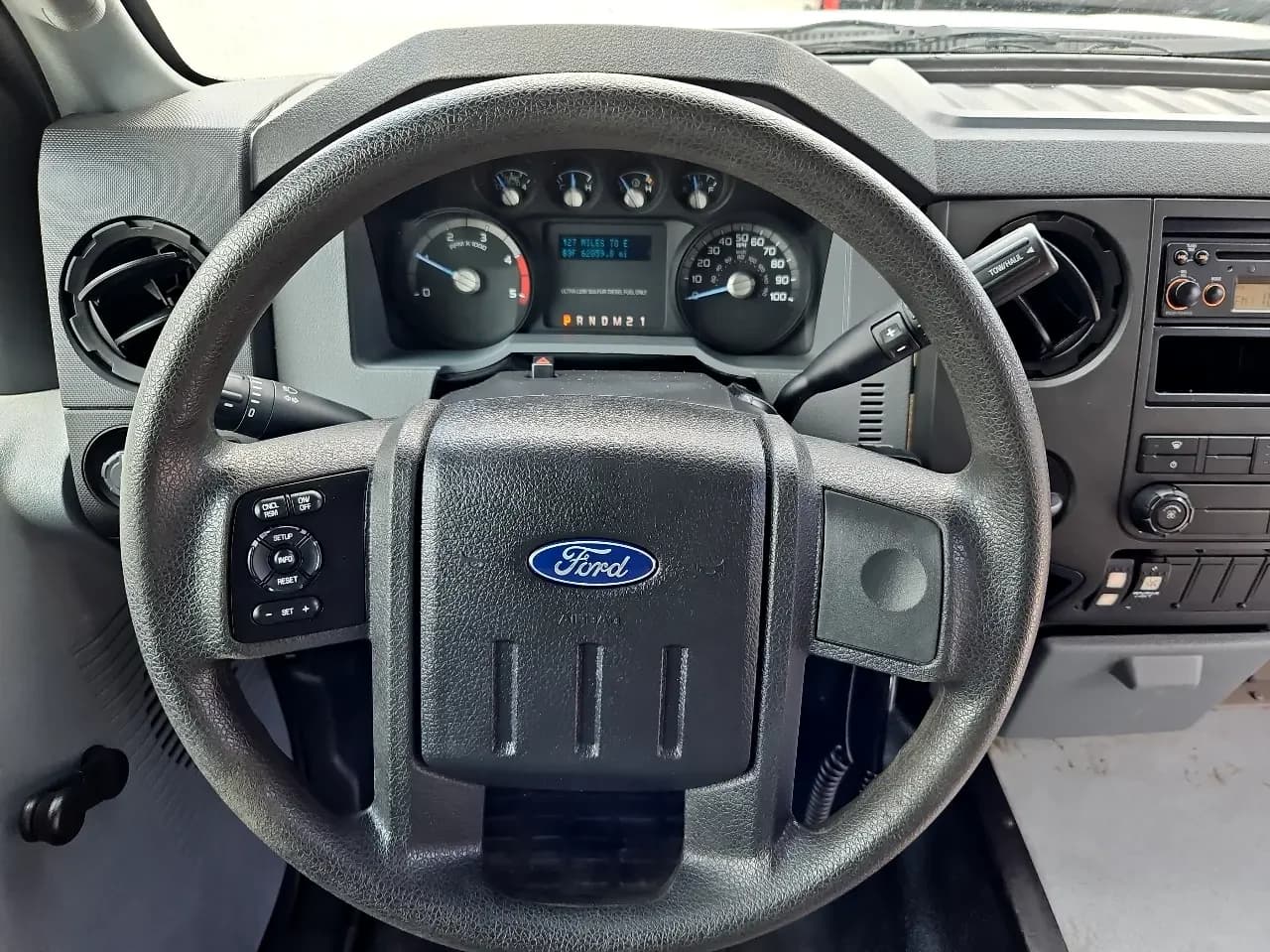 2016 Ford F550 StarTrans Shuttle Bus - Image 12