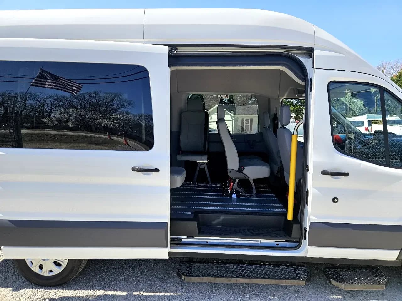 2016 Ford Transit 350 XLT High Roof Passenger Van - Image 8