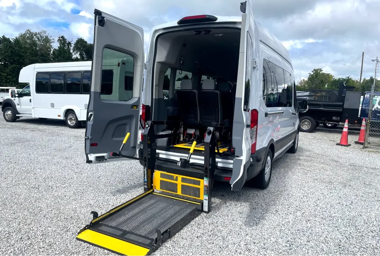2018 Ford Transit 350 XL High Roof Passenger Van - Image 14