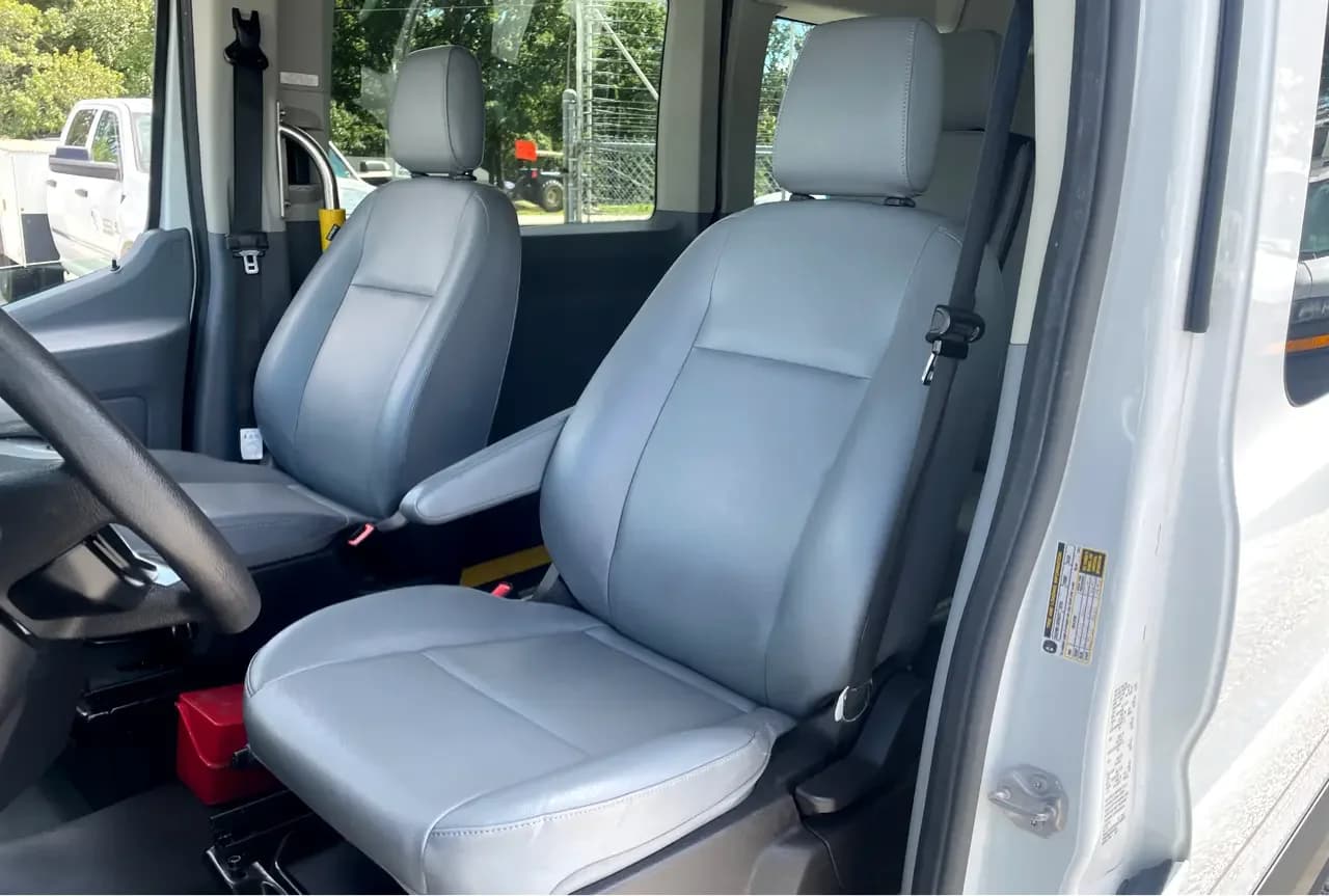 2018 Ford Transit 350 XL High Roof Passenger Van - Image 5