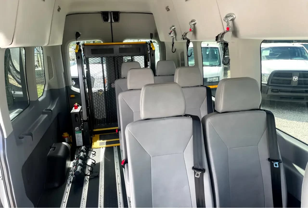 2018 Ford Transit 350 XL High Roof Passenger Van - Image 9