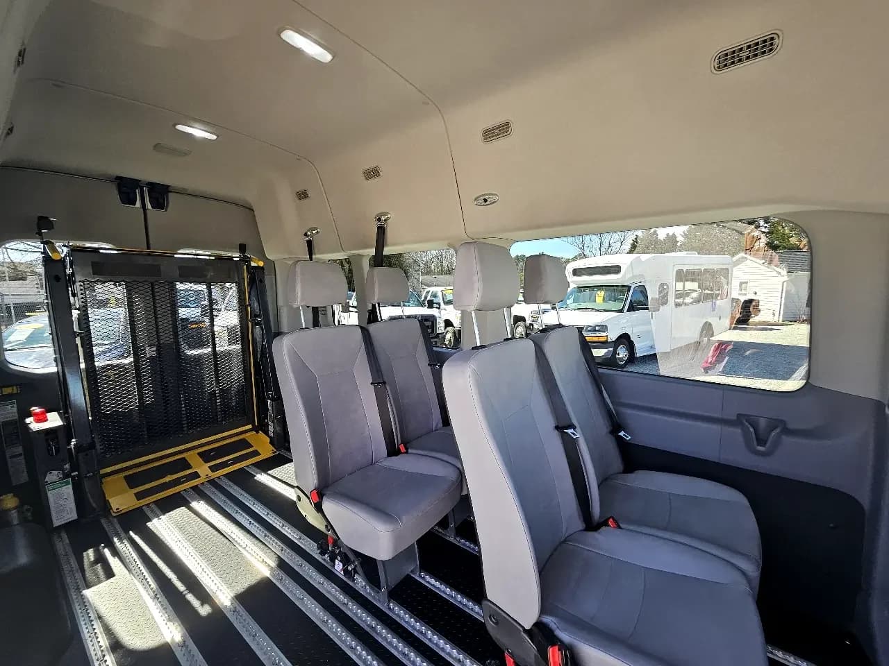2019 Ford Transit 350 Passenger Van - Image 10