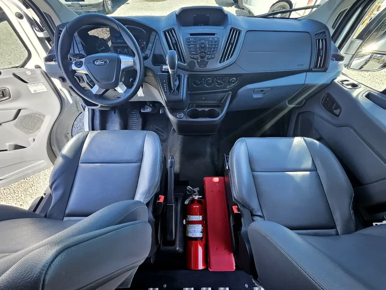 2019 Ford Transit 350 Passenger Van - Image 12