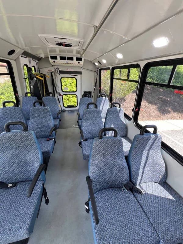 2016 Ford E450 ADA Shuttle Bus - Image 8