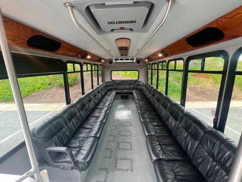2016 Ford E450 Party Bus - Image 4