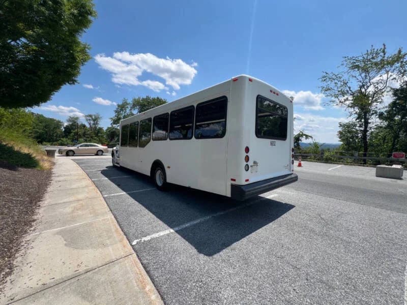 2015 IC HC Eldorado ADA Shuttle Bus - Image 5