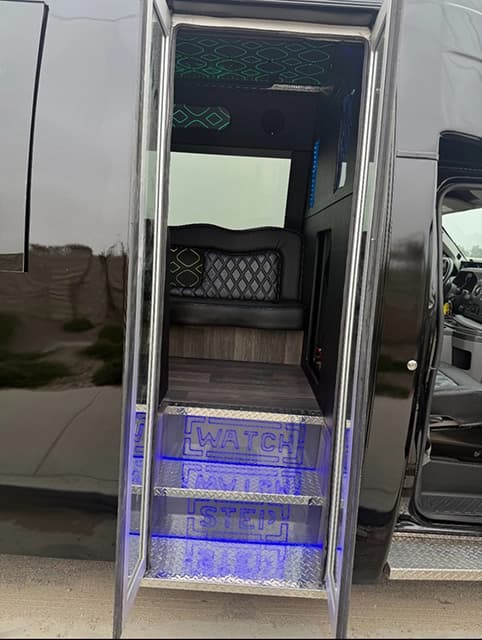 2018 Ford E450 KSIR Party Bus - Image 7