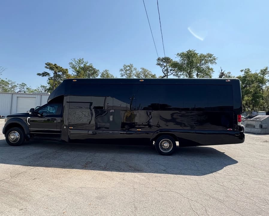 2018 Ford F550 Party Bus - Image 2