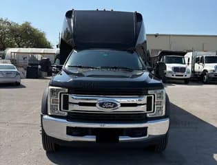 2018 Ford F550 bus