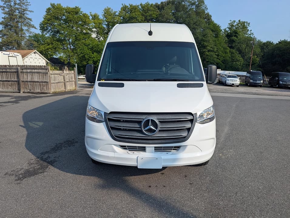2022 Mercedes Benz Sprinter 3500 Limo Bus - Image 11