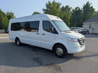 2022 Mercedes-Benz Sprinter 3500 bus
