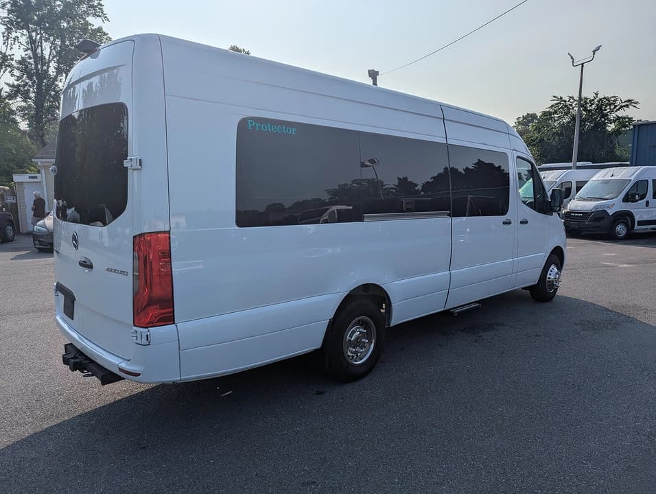 2022 Mercedes Benz Sprinter 3500 Limo Bus - Image 4