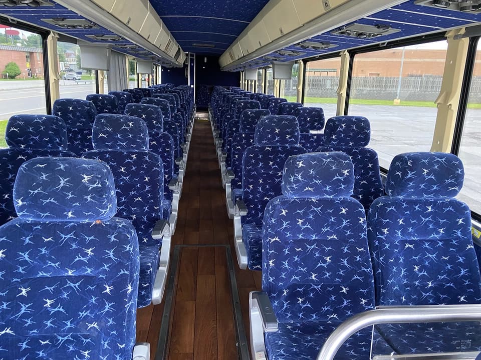 2007 MCI D4505 Coach Bus - Image 5