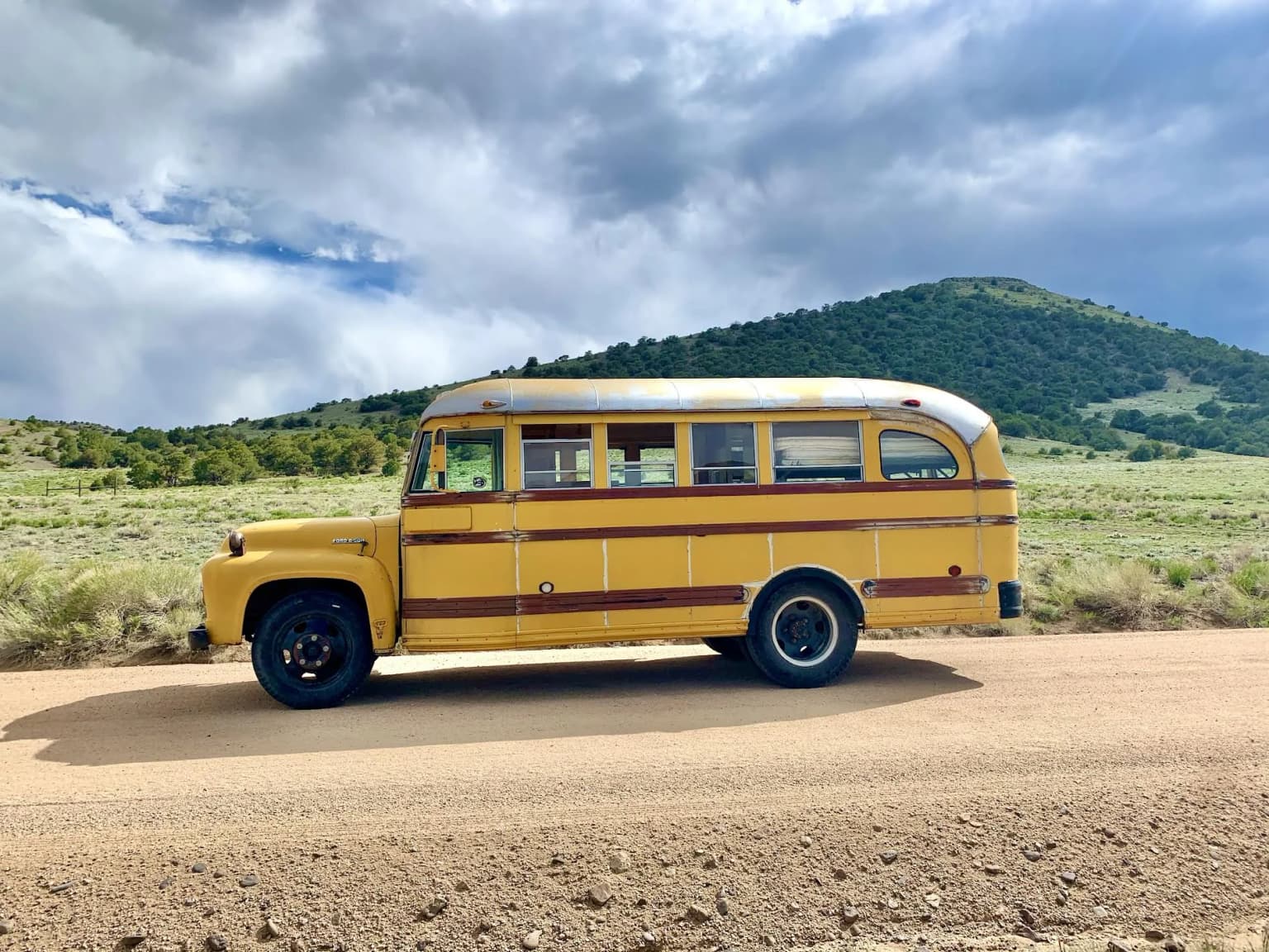 1954 Ford B500 - Image 2