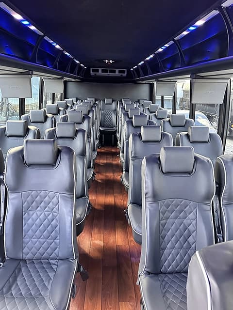 2013 Ford F650 Grech Executive Shuttle Bus - Image 11