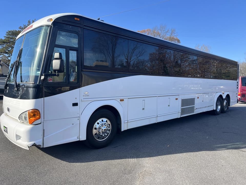 2008 MCI D4505 Coach Bus - Image 10