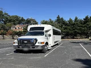 2007 Ford F650 bus