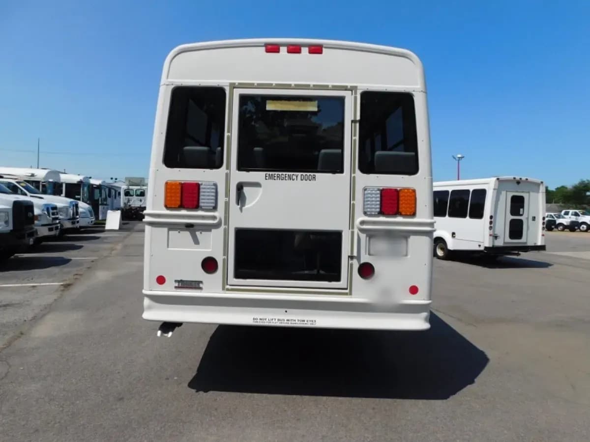 2013 Freightliner Thomas B2 Shuttle Bus - Image 3