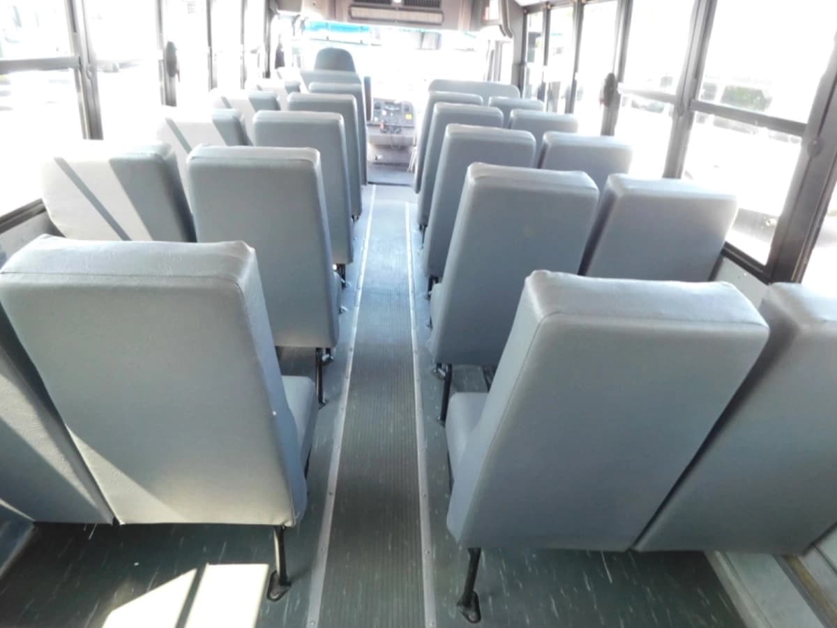 2013 Freightliner Thomas B2 Shuttle Bus - Image 8