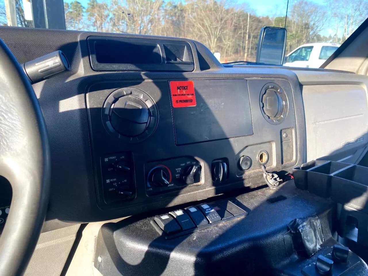 2017 Ford Econoline ADA Shuttle Bus - Image 21