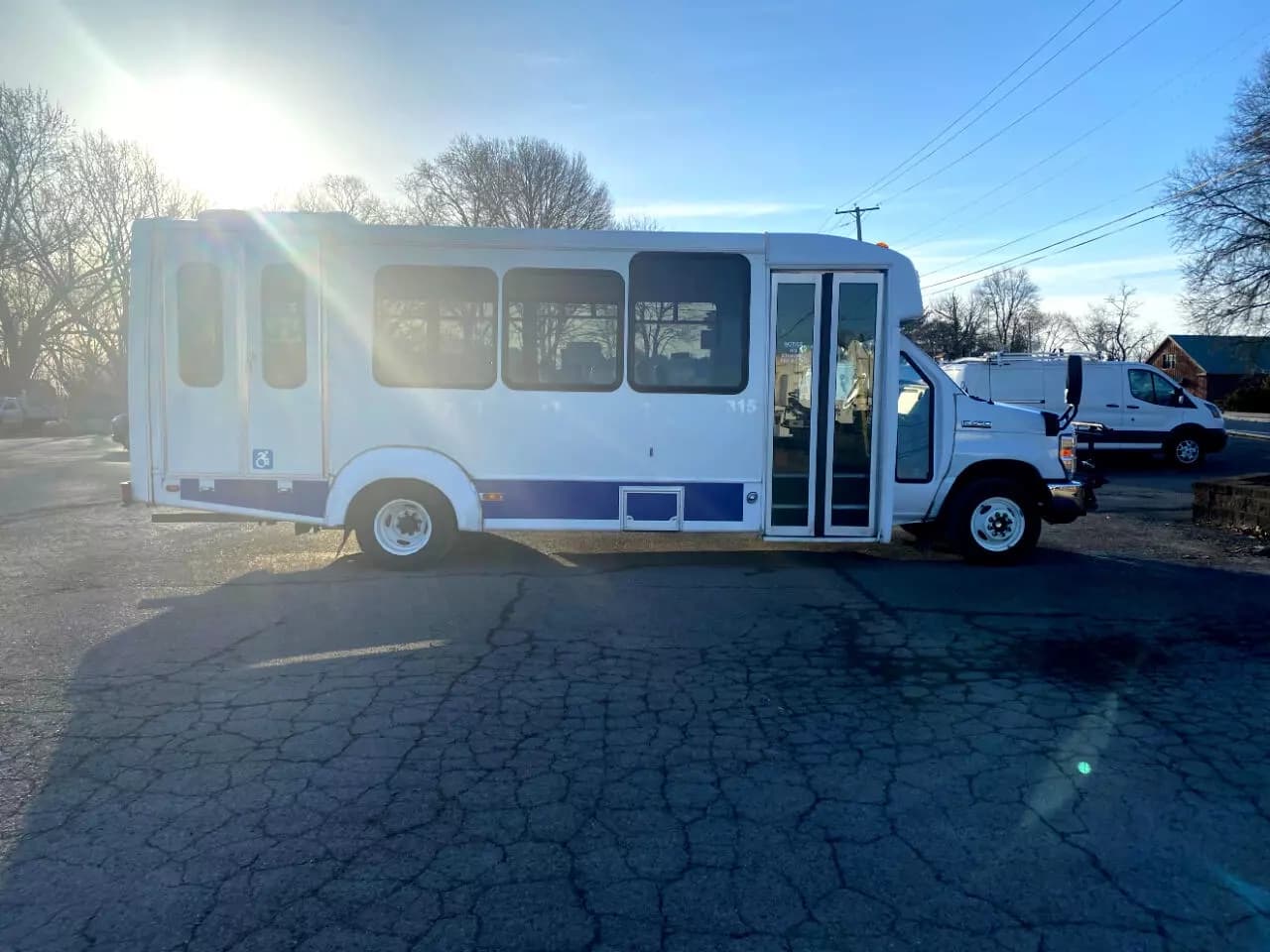 2017 Ford Econoline ADA Shuttle Bus - Image 3