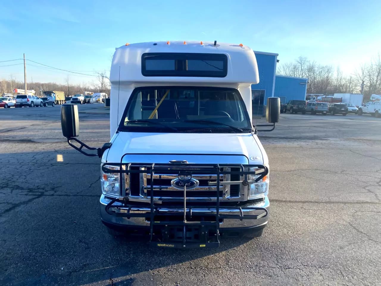 2017 Ford Econoline ADA Shuttle Bus - Image 5