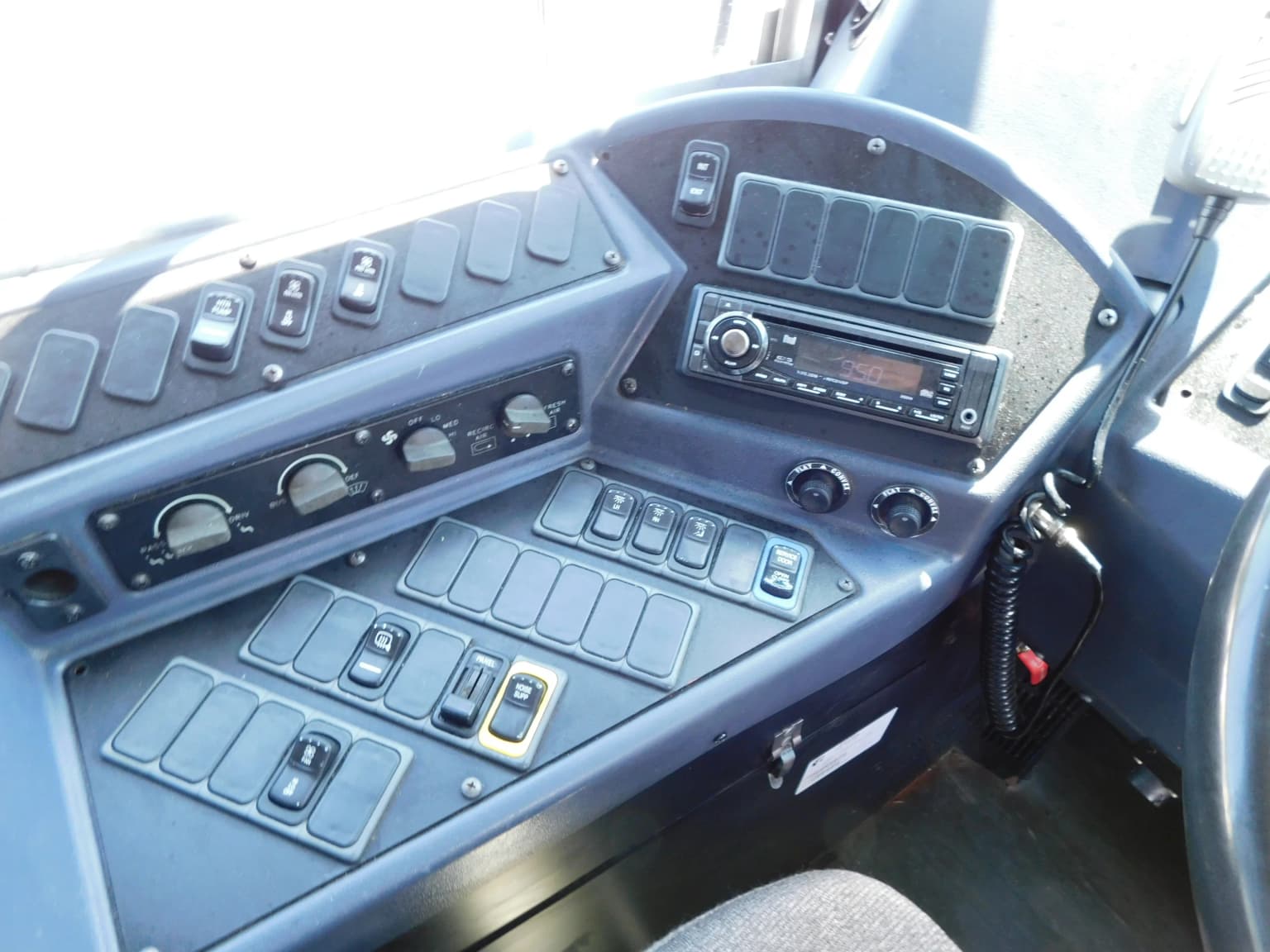 2015 Blue Bird School Bus - Image 8