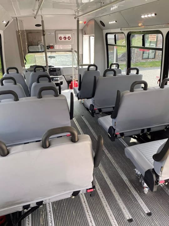 2012 Ford E450 Cutaway - Image 26