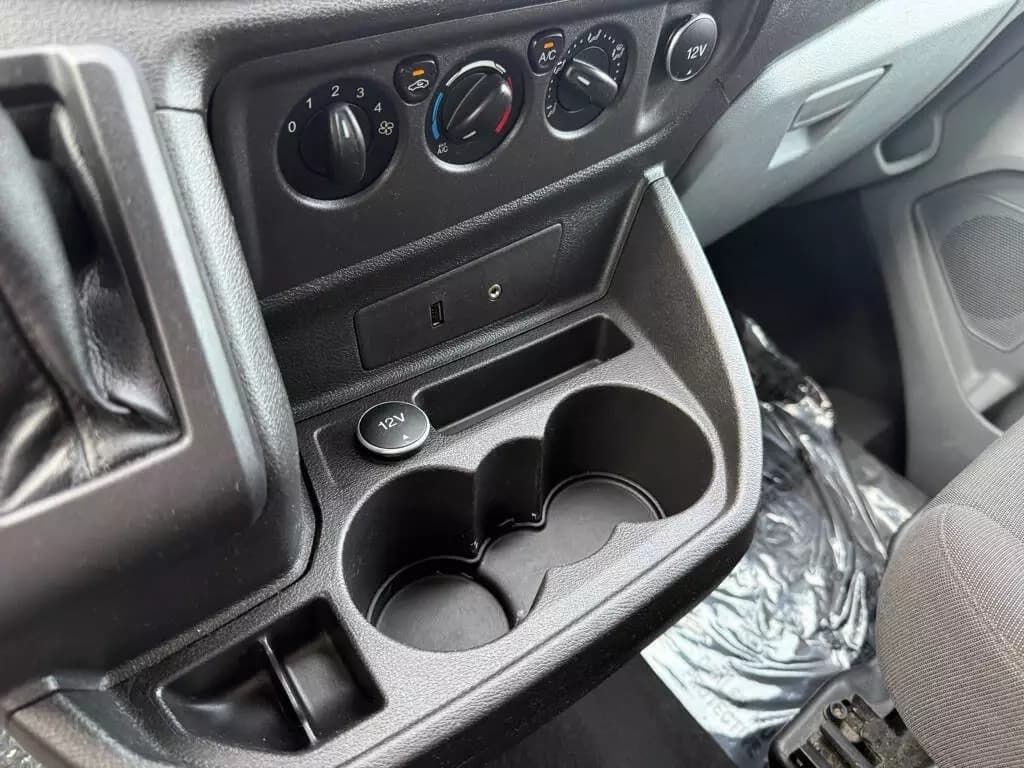 2016 Ford Transit Passenger Van - Image 17