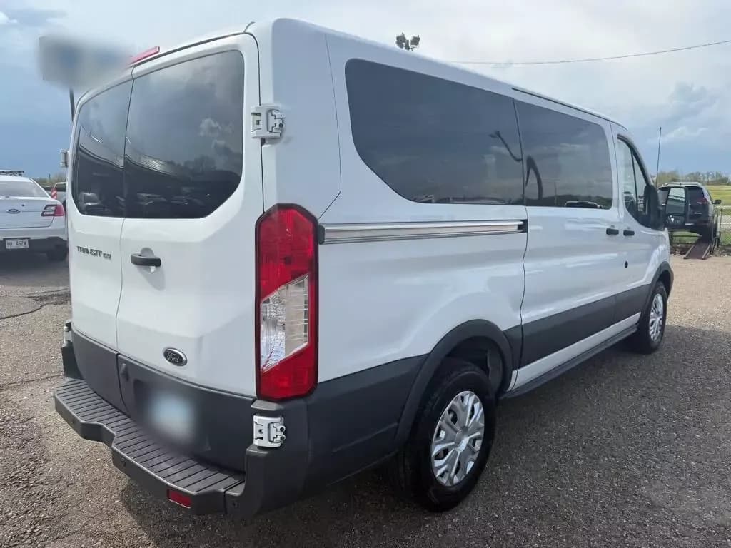 2016 Ford Transit Passenger Van - Image 7