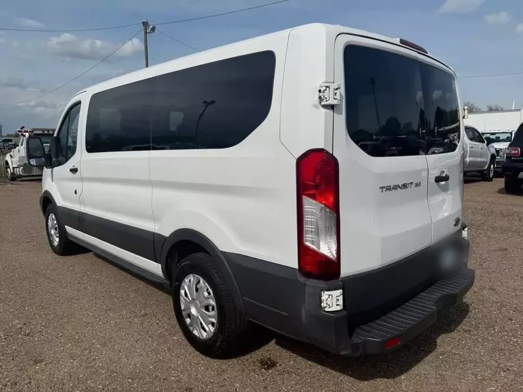 2016 Ford Transit Passenger Van - Image 5