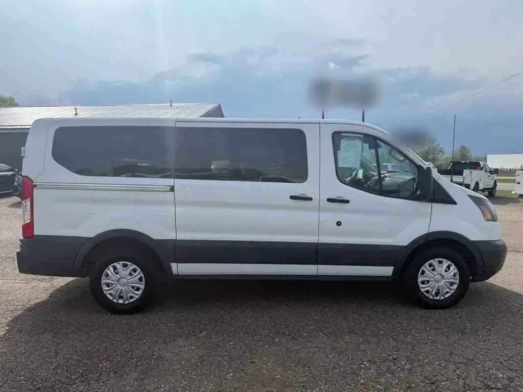 2016 Ford Transit Passenger Van - Image 8