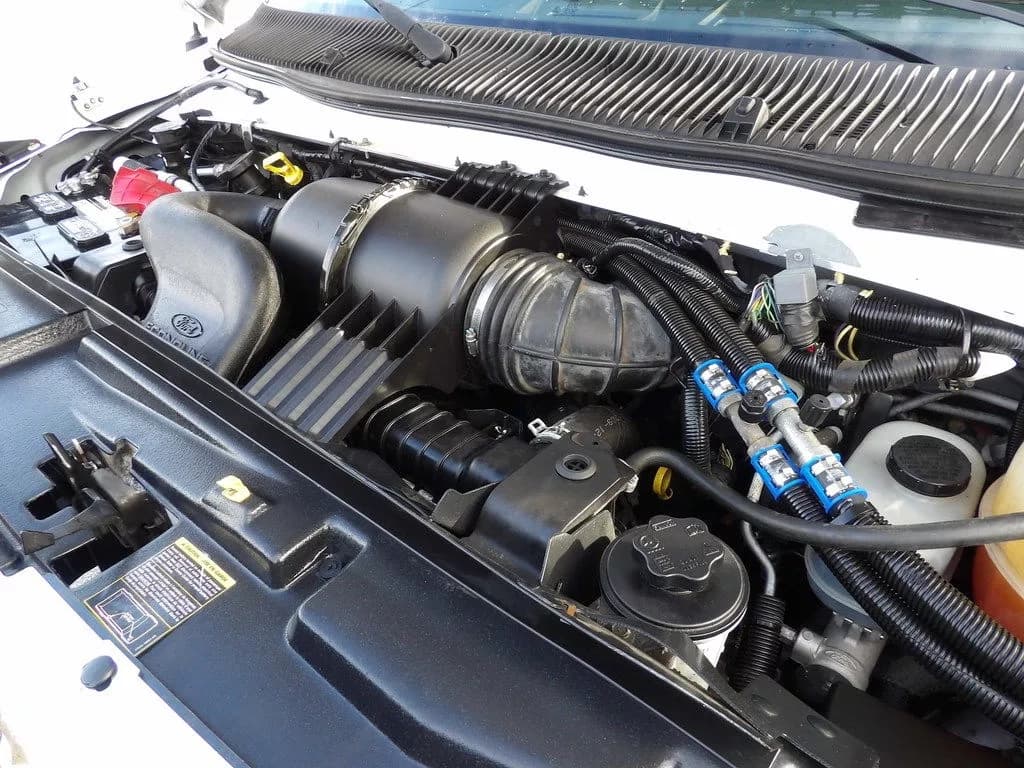 2018 Ford E450 Shuttle Bus - Image 24