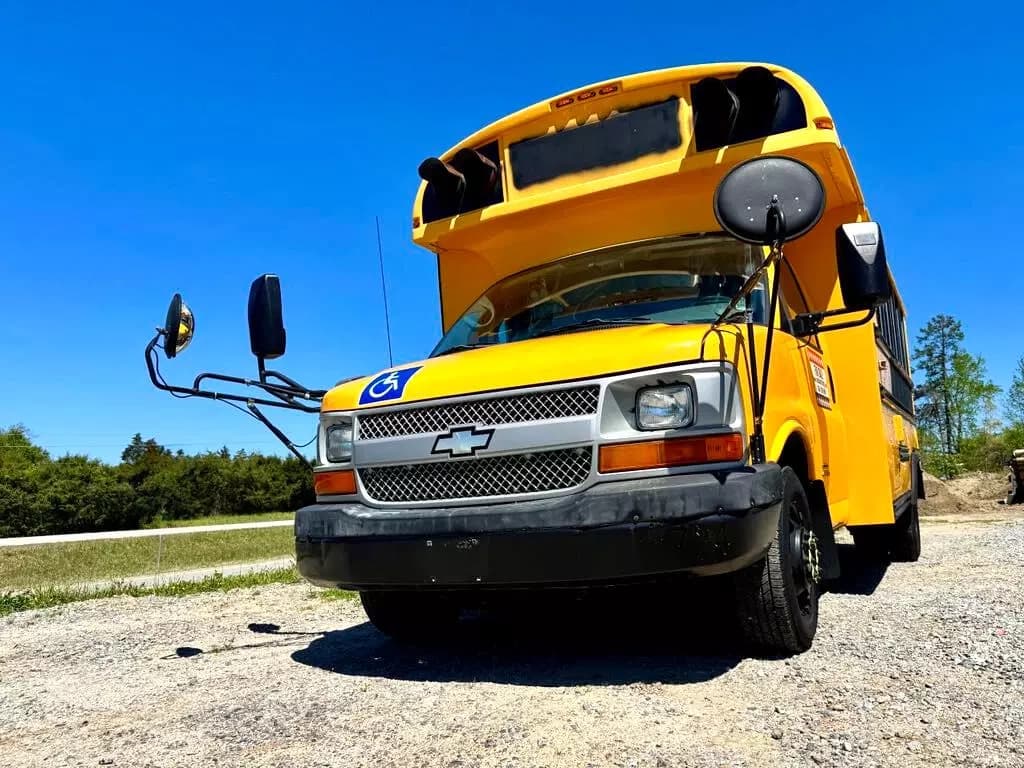 2010 Chevrolet 4500 Mini School Bus - Image 29