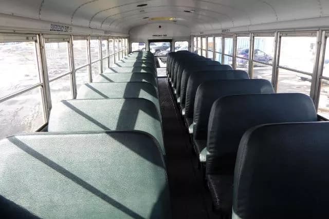 2002 Freightliner FS65 School Bus - Image 5
