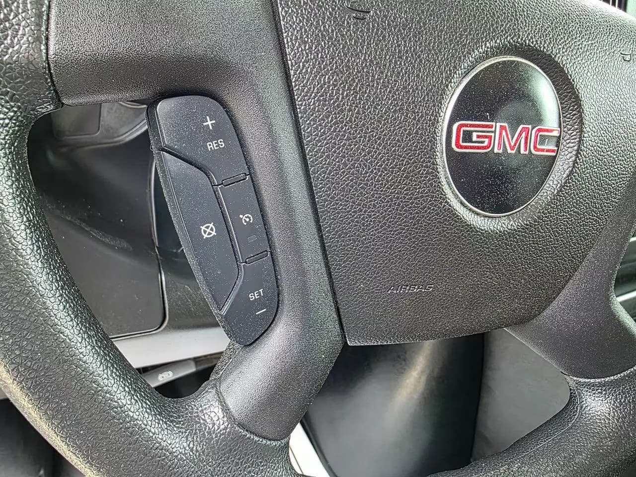 2018 GMC Savana G3500 Passenger Van - Image 11