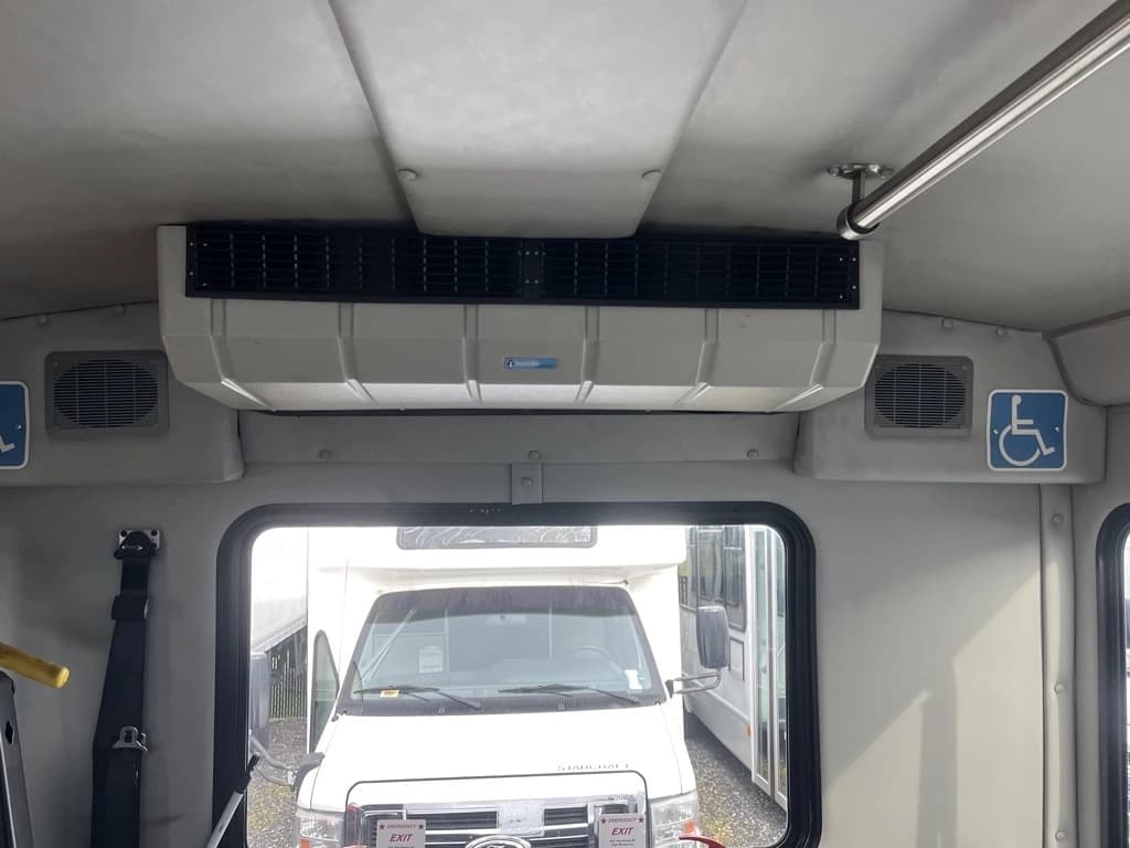2017 Ford E450 ADA Shuttle Bus - Image 8