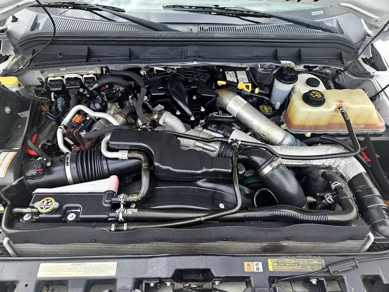 2015 Ford F550 Shuttle Bus - Image 27