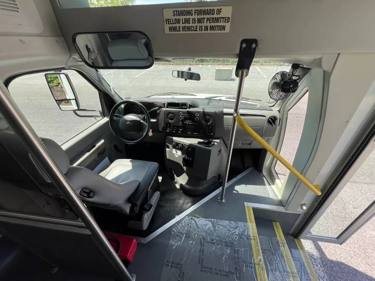 2017 Ford E450 ADA Shuttle Bus - Image 9