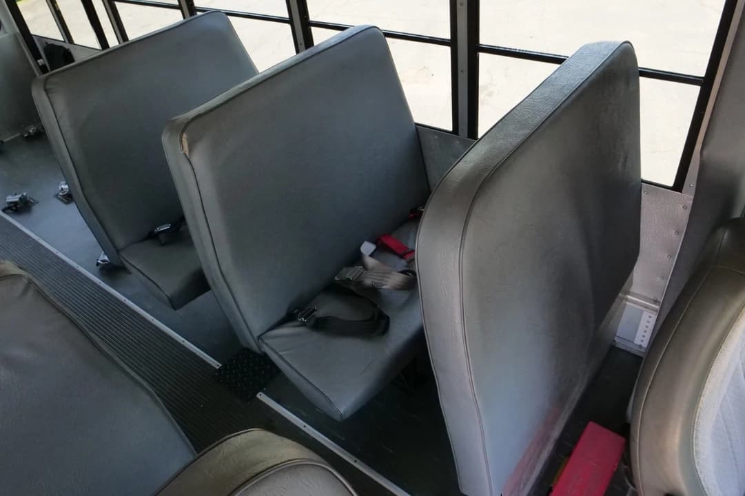 2011 GMC Savana ADA School Bus - Image 13